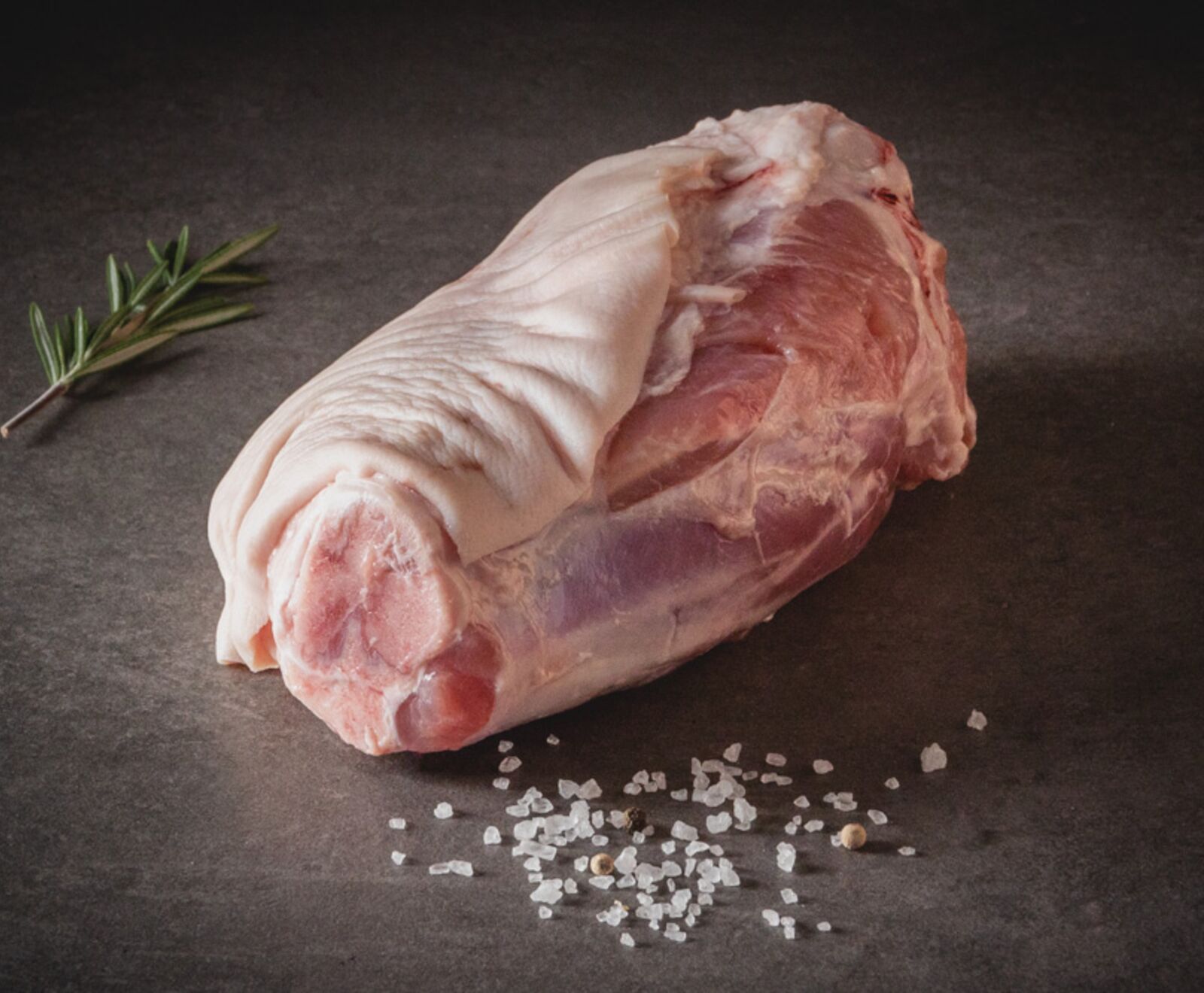 Niederrheinische Duroc Haxe gepökelt